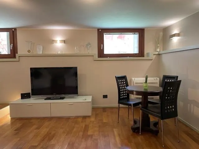 San Marco Apartment With Canal View Venedig Italien
