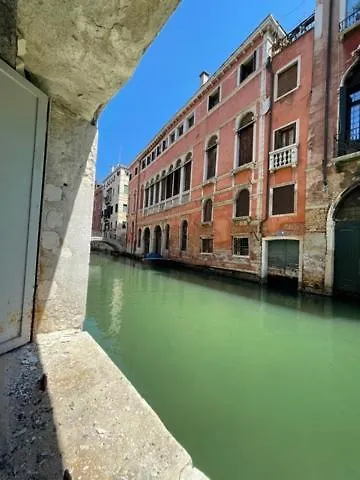 San Marco Apartment With Canal View Venedig