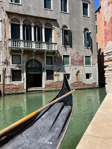 San Marco Apartment With Canal View Venedig 0*,